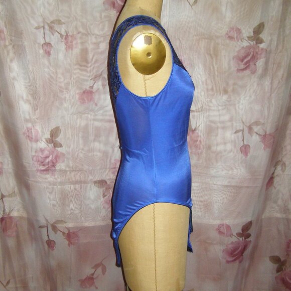 💙NEW💙 size L 10-12 Lady Cameo Royal Blue Bodysuit Floral Lace detail - Picture 4 of 15